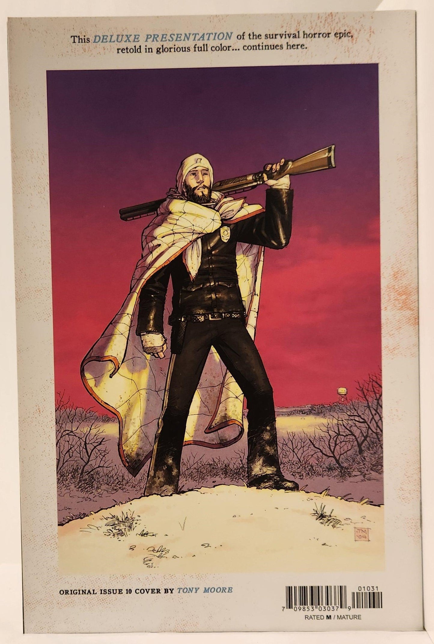 Walking Dead Deluxe Issue #010 (Adams and McCaig)