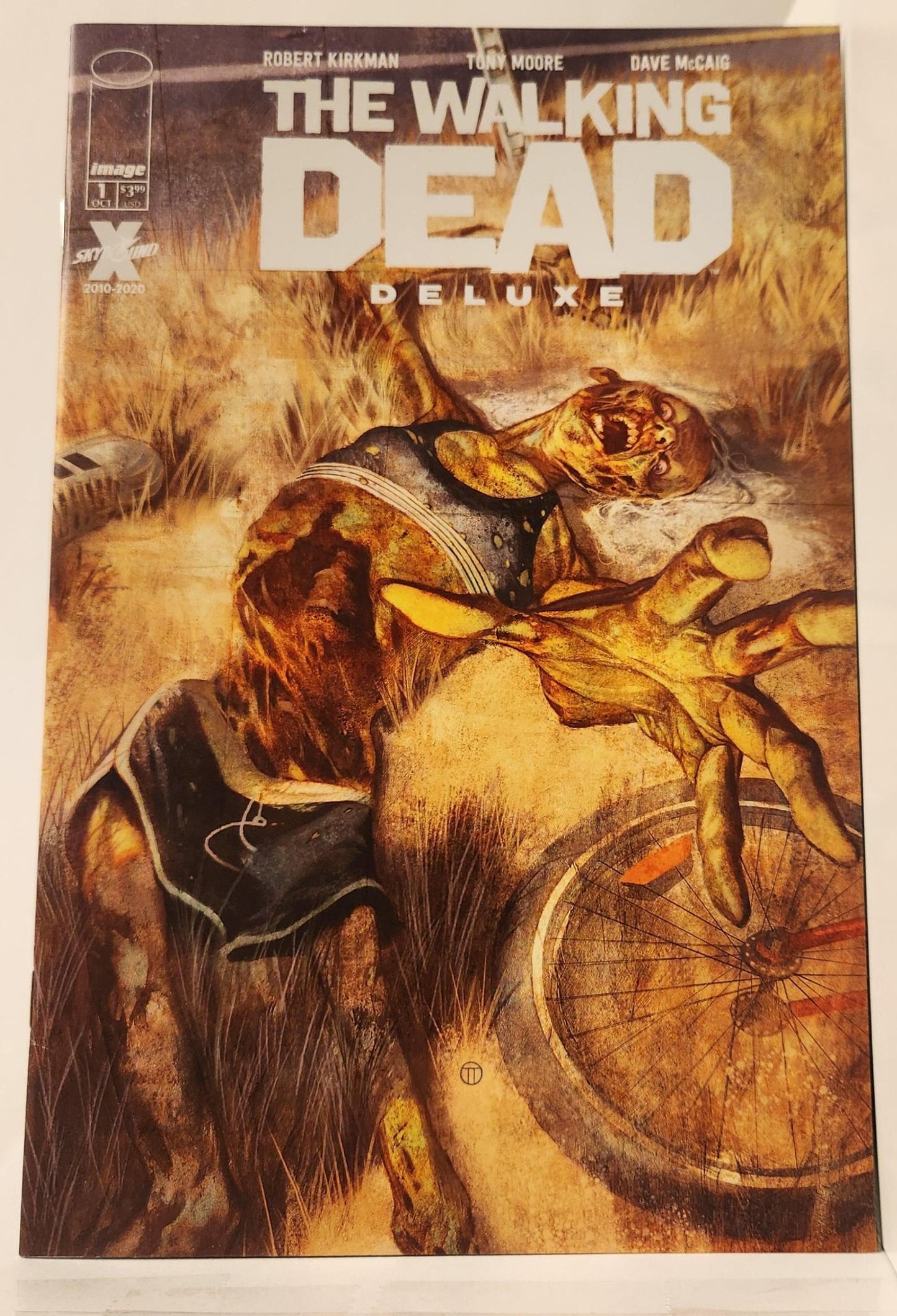 Walking Dead Deluxe Issue #001 (Tedesco)