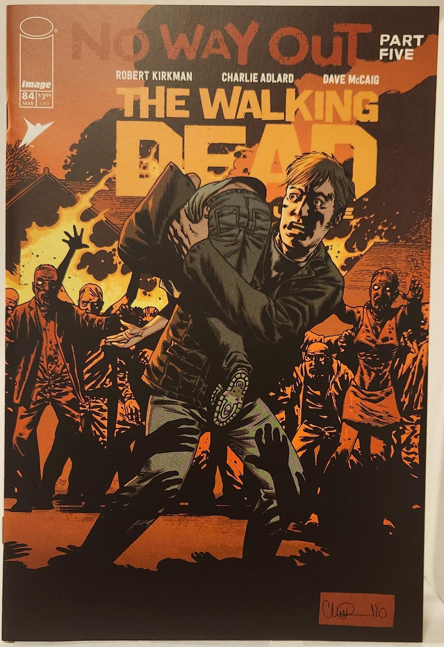 Walking Dead Deluxe Issue #084 (Adlard)