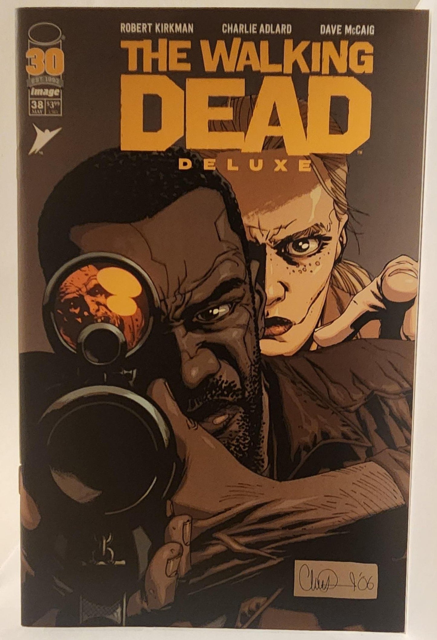 Walking Dead Deluxe Issue #038 (Adlard & McCaig)
